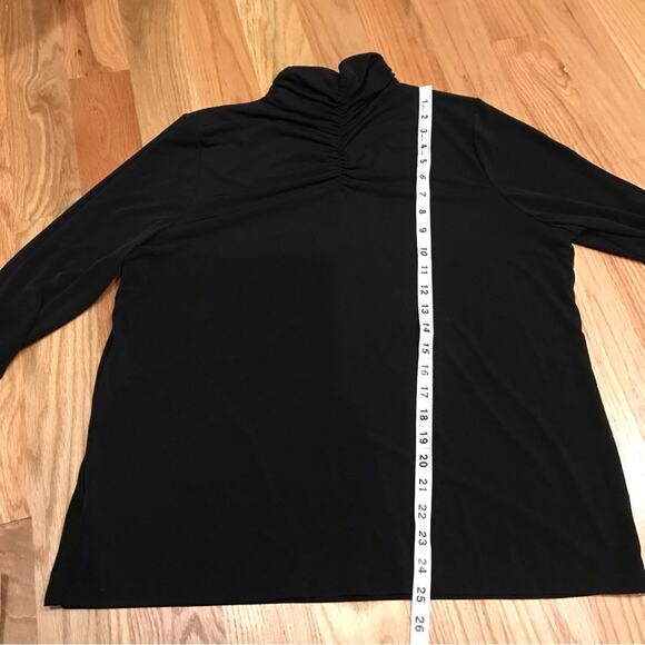 Susan Graver Solid Black Long Sleeve Top w/ Ruched Neckline large - Picture 3 of 6